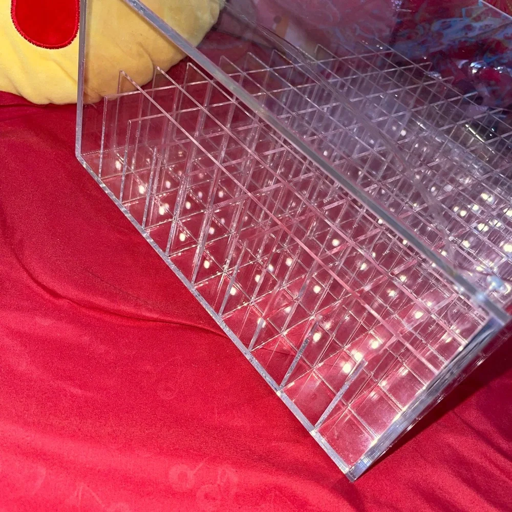 120grid acrylic lipstick holder